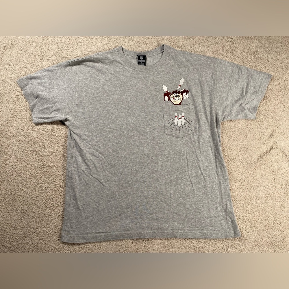 Men’s Warner Bros Studio Store Tasmanian Devil gray bowling vintage T-shirt